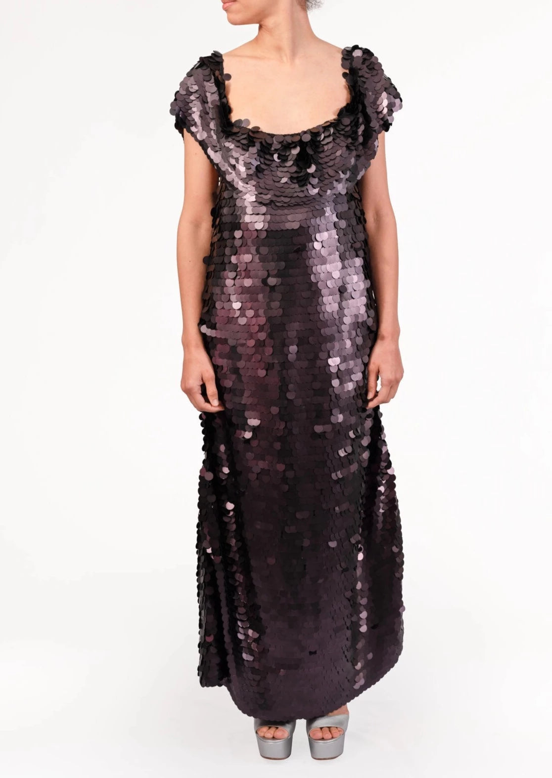 Sequence Off Shoulder Thobe
