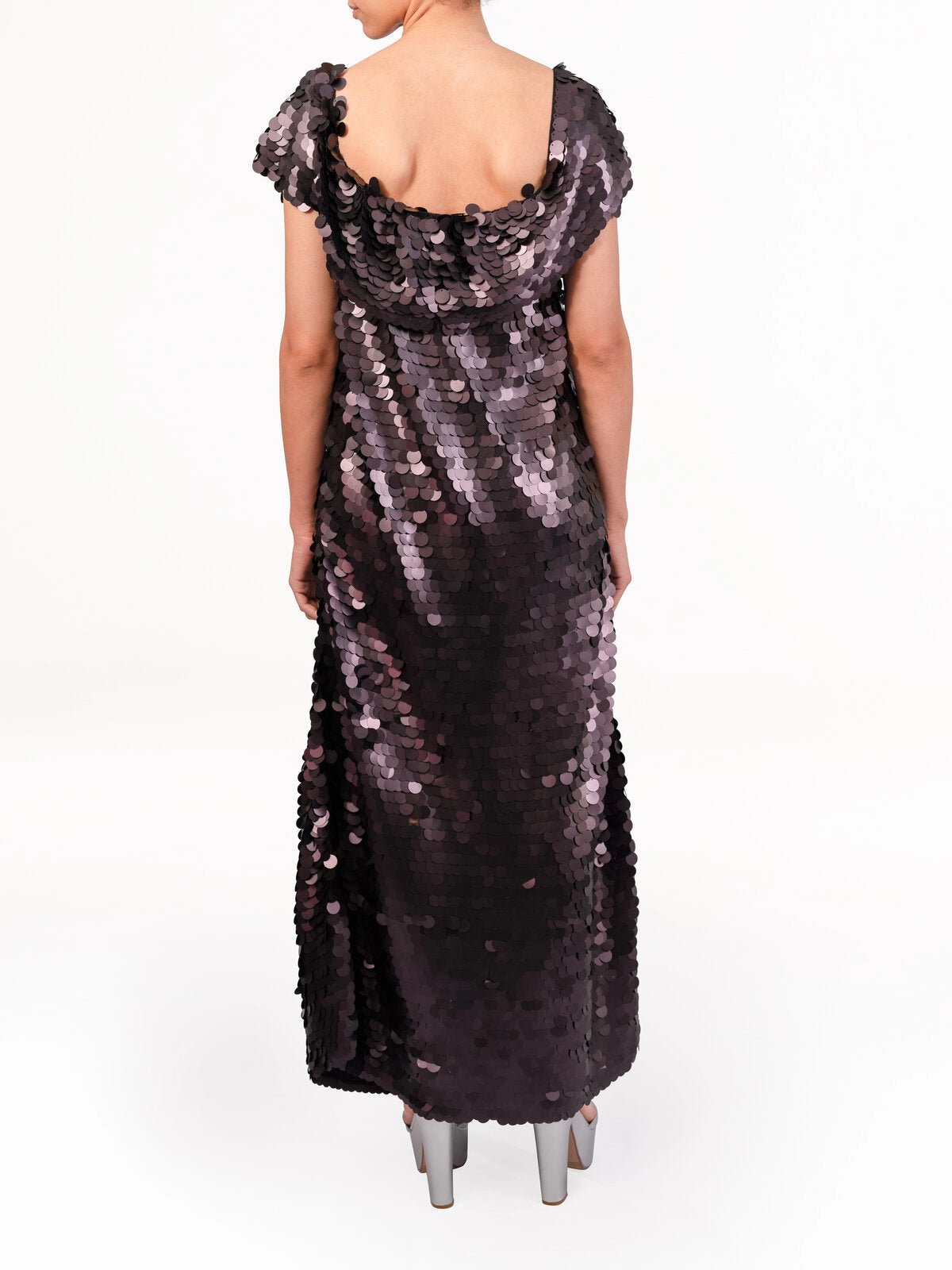 Sequence Off Shoulder Thobe
